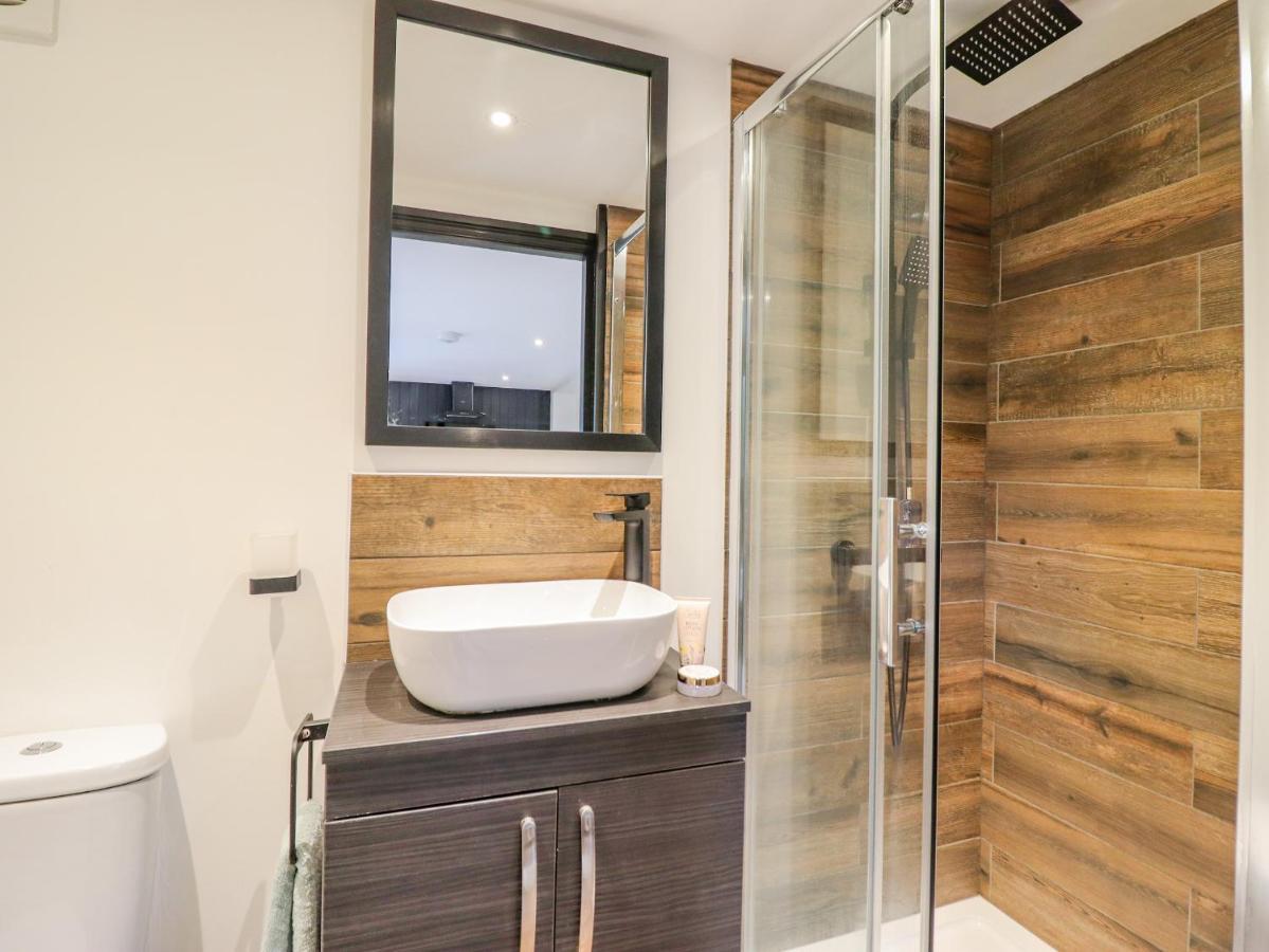 The Cabin At Evelyns Retreat Corwen Extérieur photo